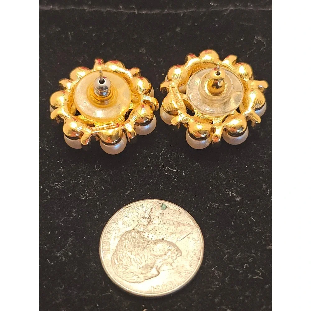Napier Vintage Gold Tone Faux Pearl Wreath Stud Earrings Classic Textured Post
